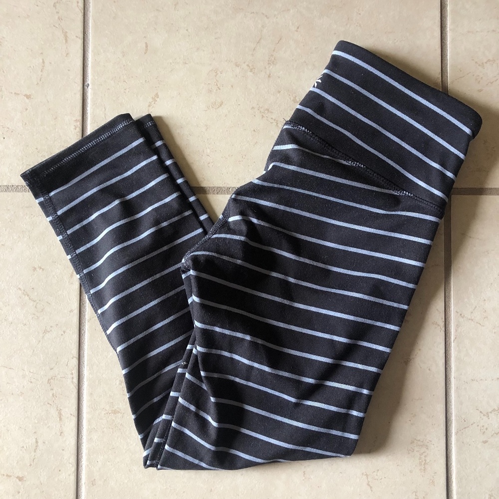 XXS Black/Grey Striped Athleta Crop Leggings